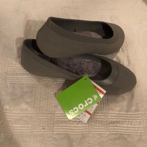 Grey fleece lined ballet flat crocs